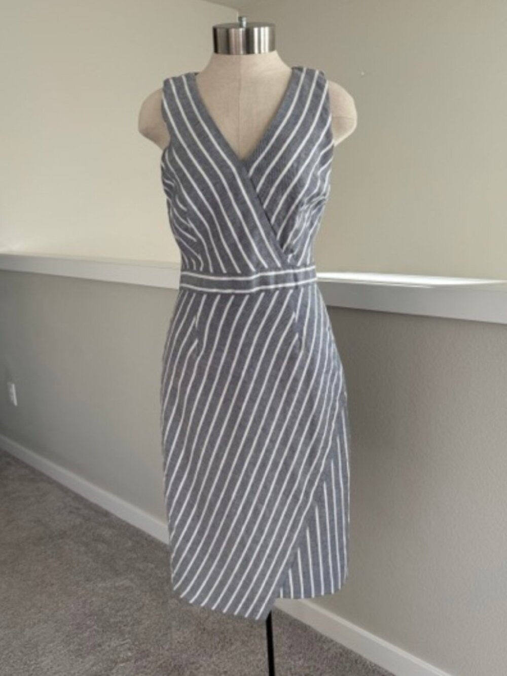 Sleeveless Bodycon Linen Stripe Dress